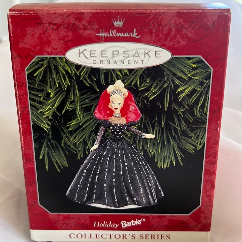 NIB Vintage 1998 Barbie is the 6th in the Very Happy Holidays collection.